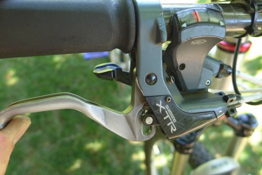 Servo-wave v-brake adjustment