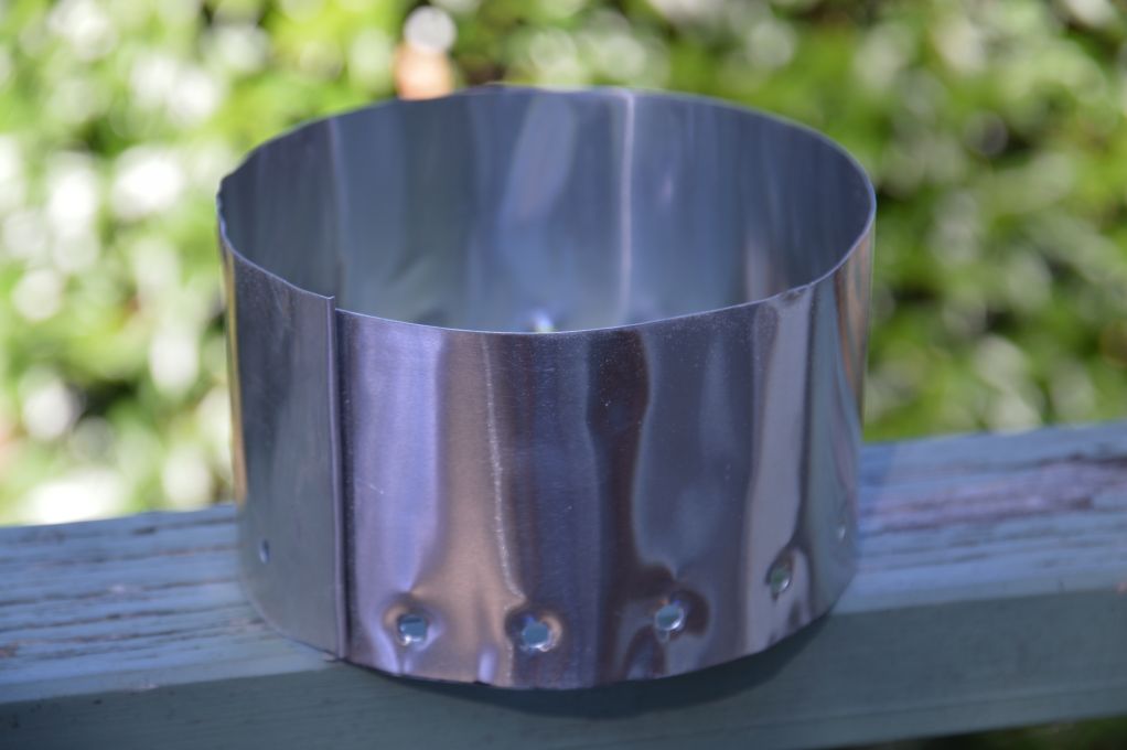 Lightweight aluminium heat shield for beer can stove