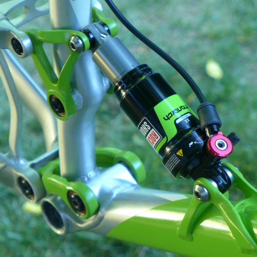 Monarch XX shock fitted to Giant Anthem frame
