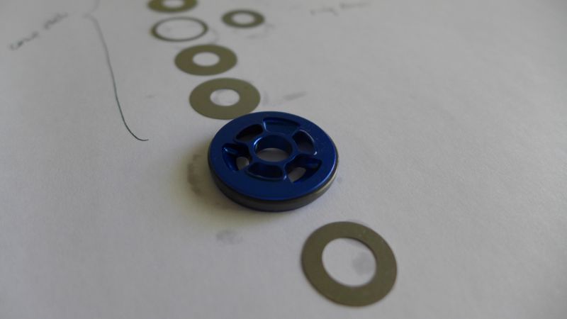 RCT3 compression piston