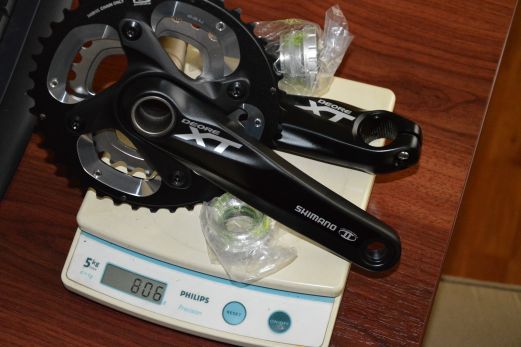 XT 165mm crankset on scale weighed